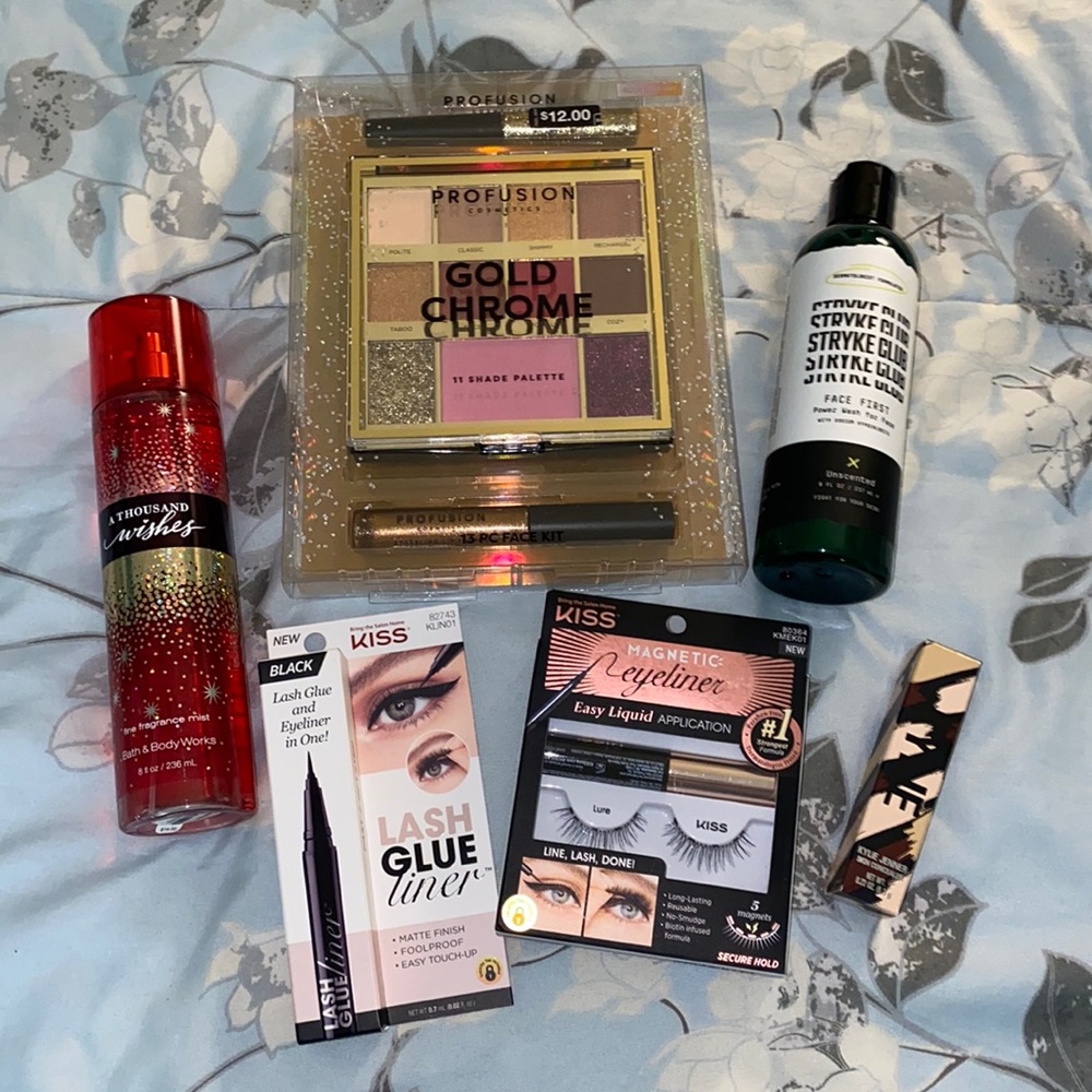 FREE With a purchase of $40 or more !!!